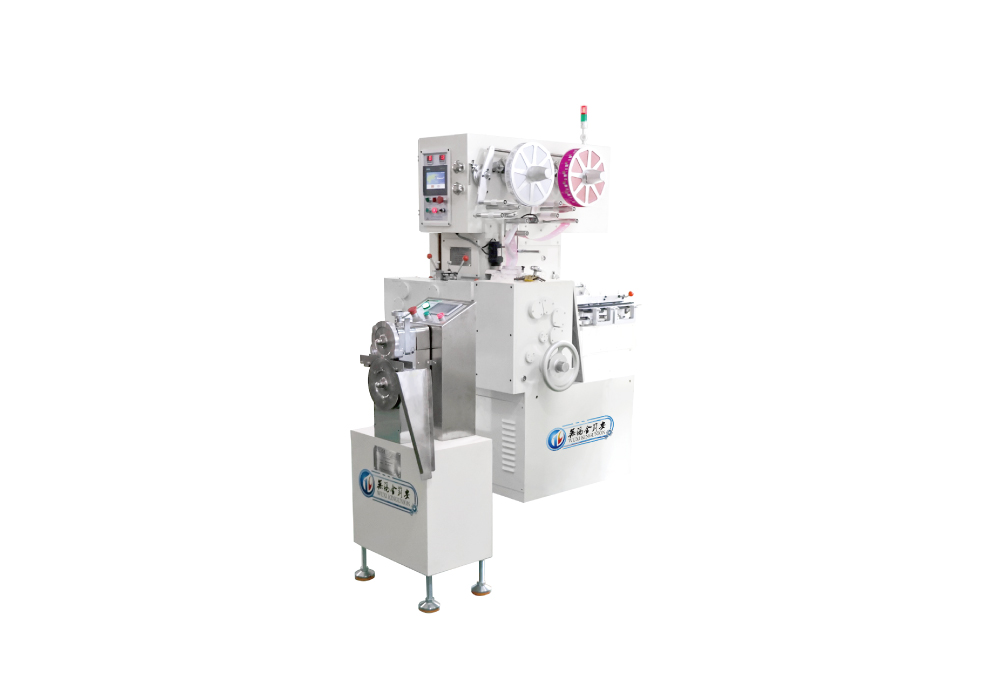 ماكينة القص والطي KU600
